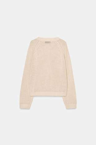 Свитер с пуговицами