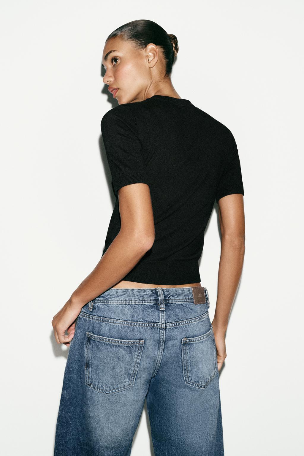 БАЗОВЫЙ ТРИКОТАЖНЫЙ СВИТЕР С КОРОТКИМИ РУКАВАМИ