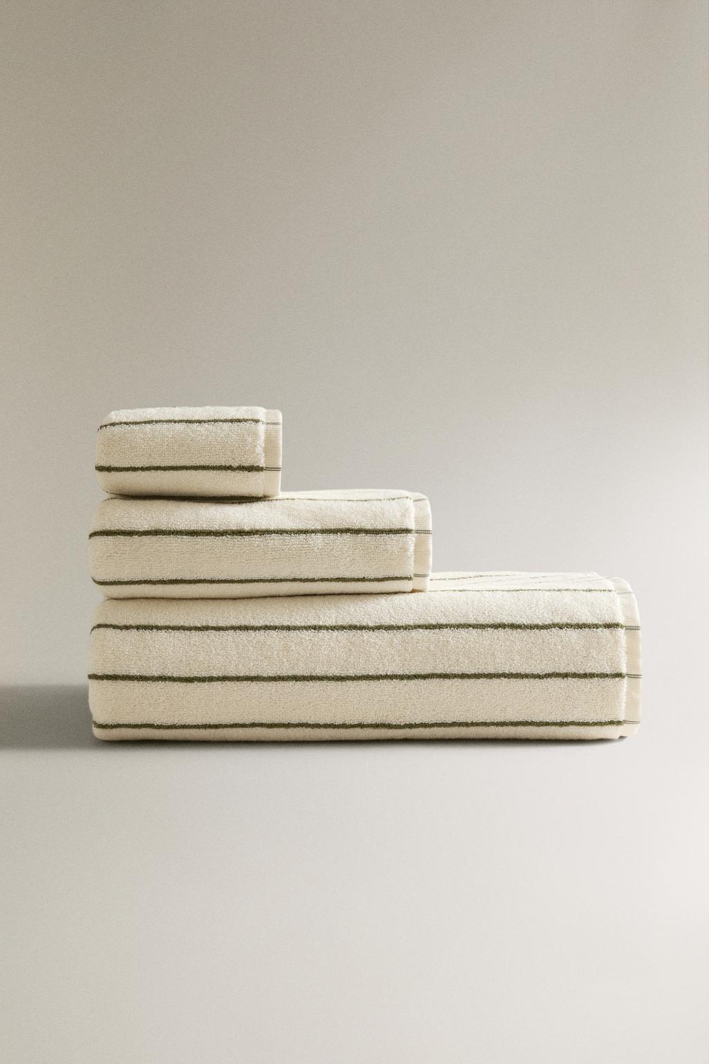 Полосатое банный полотенце