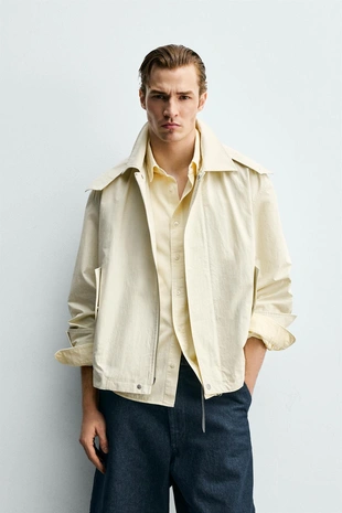 Укороченная парка из высокотехнологичной ткани с капюшоном- Заказать в России