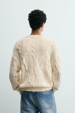 Ажурный свитер с узором «косы»- Заказать в России