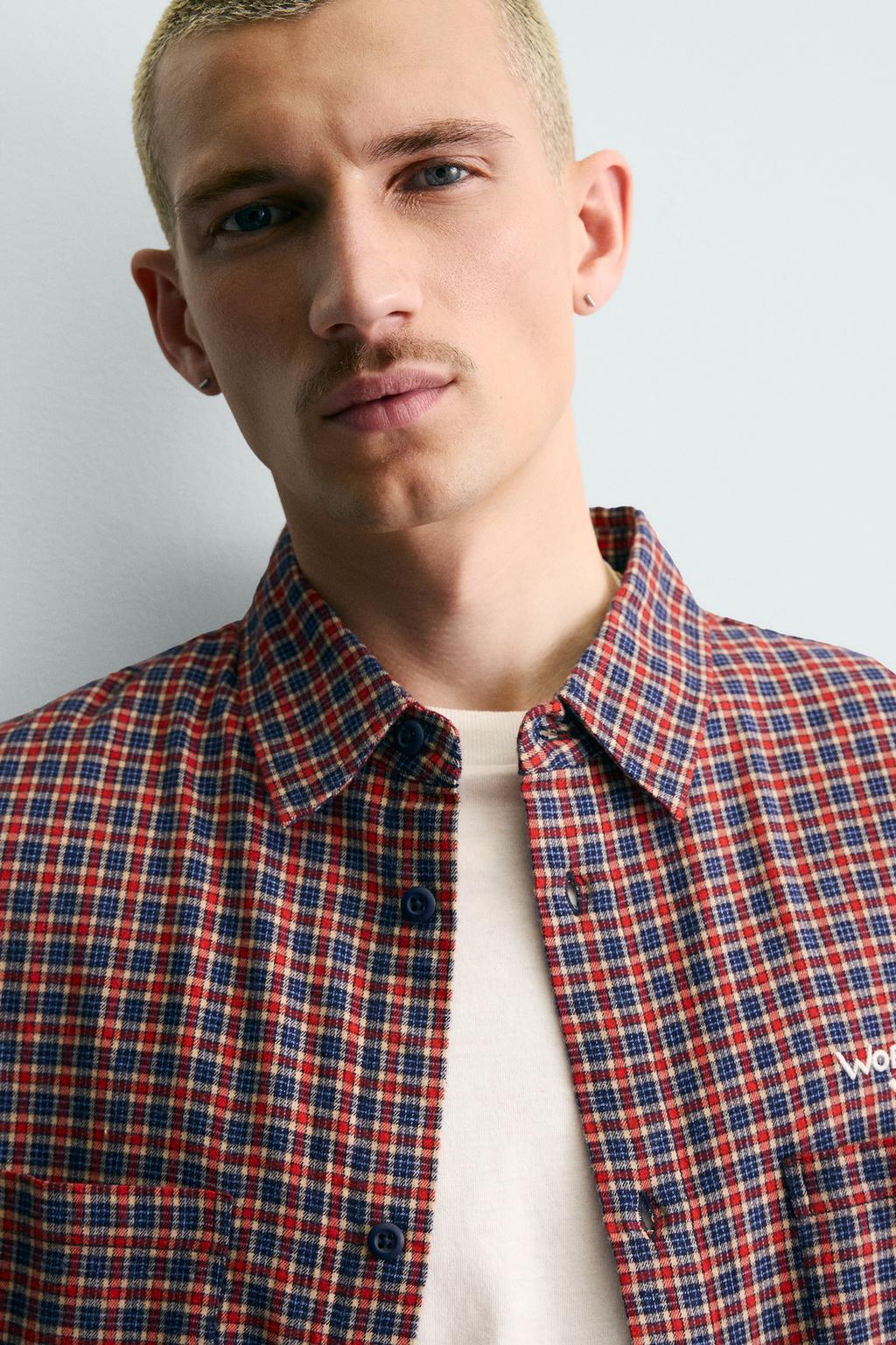 УКОРОЧЕННАЯ ФЛАНЕЛЕВАЯ РУБАШКА В КЛЕТКУ С ВЫШИВКОЙ