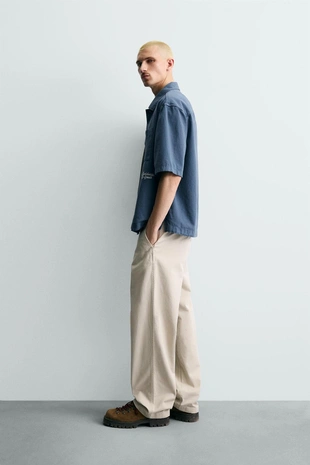 Рубашка с вышивкой и текстурой