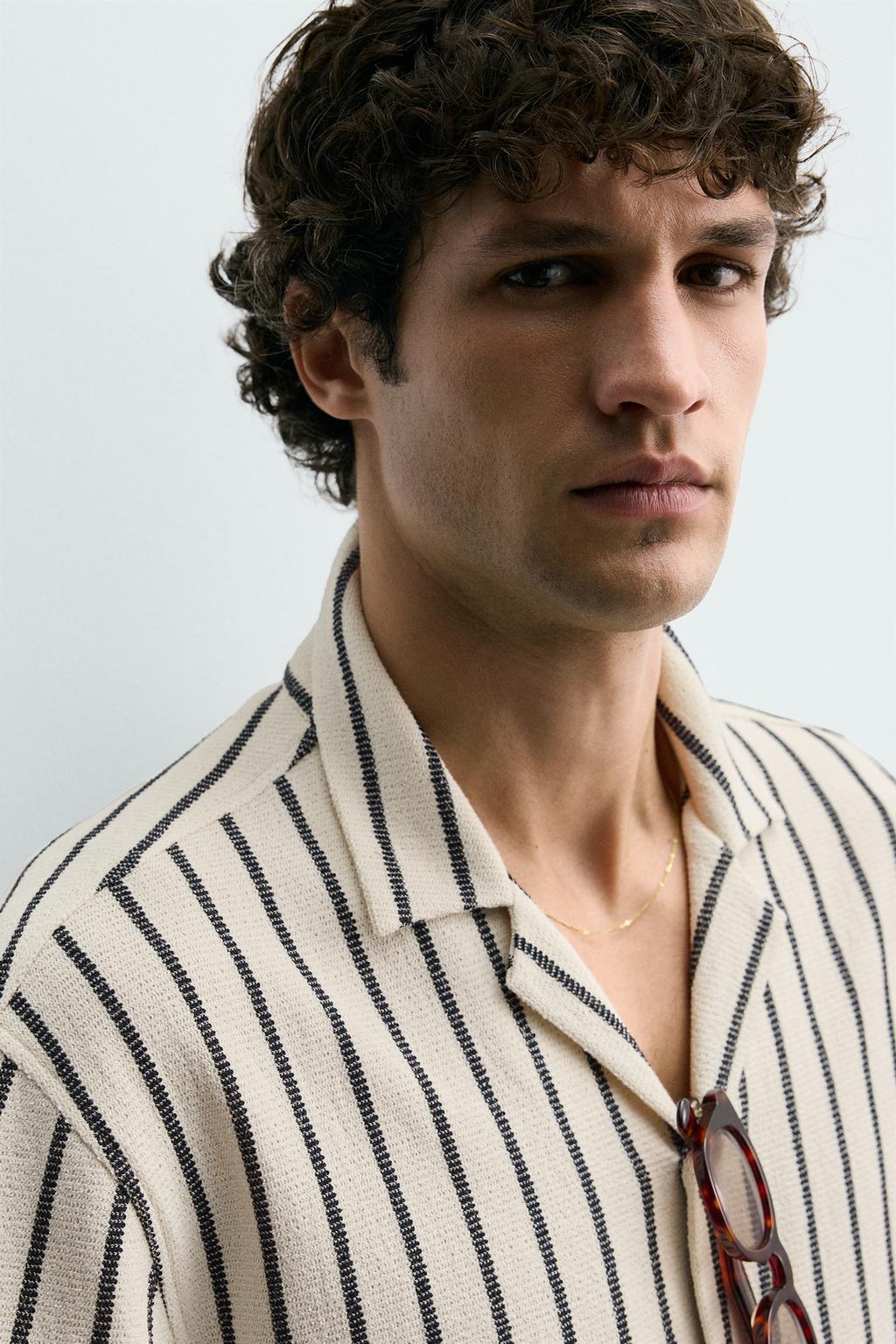 РУБАШКА ИЗ РЕЛЬЕФНОЙ ТКАНИ