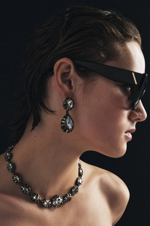 Металлические серьги со стразами- Заказать в России