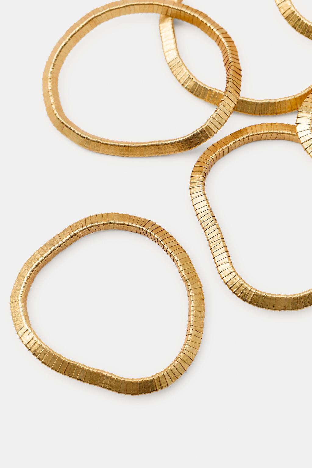 НАБОР ЭЛАСТИЧНЫХ БРАСЛЕТОВ С МЕТАЛЛИЧЕСКИМИ ДЕТАЛЯМИ