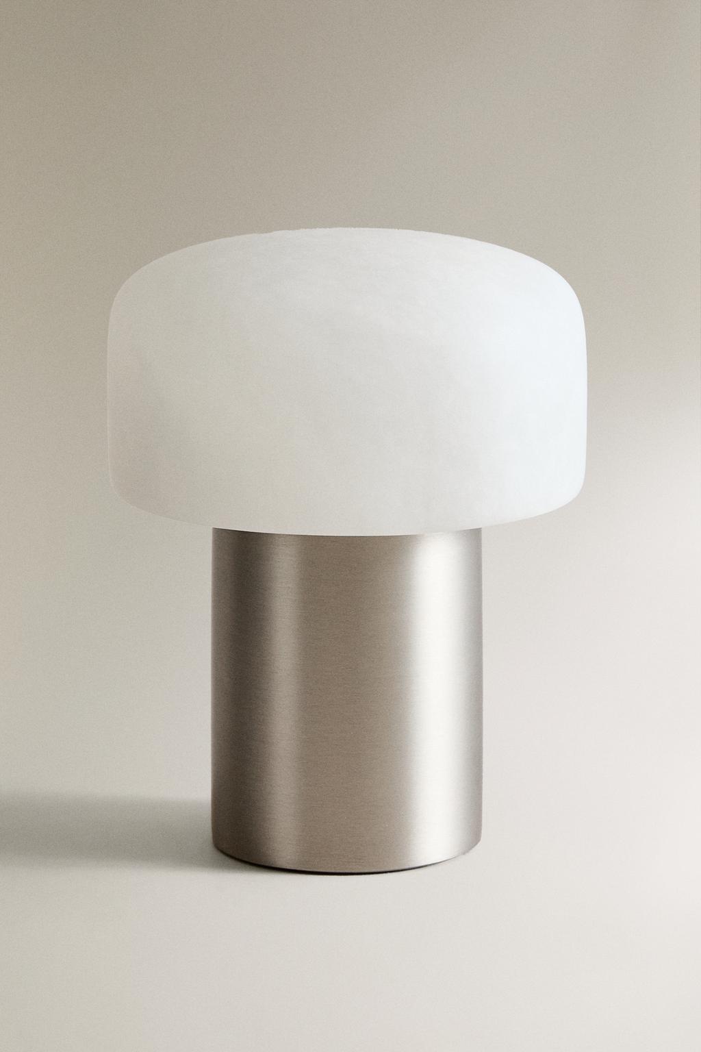 Беспроводная настольная лампа из мрамора и металла