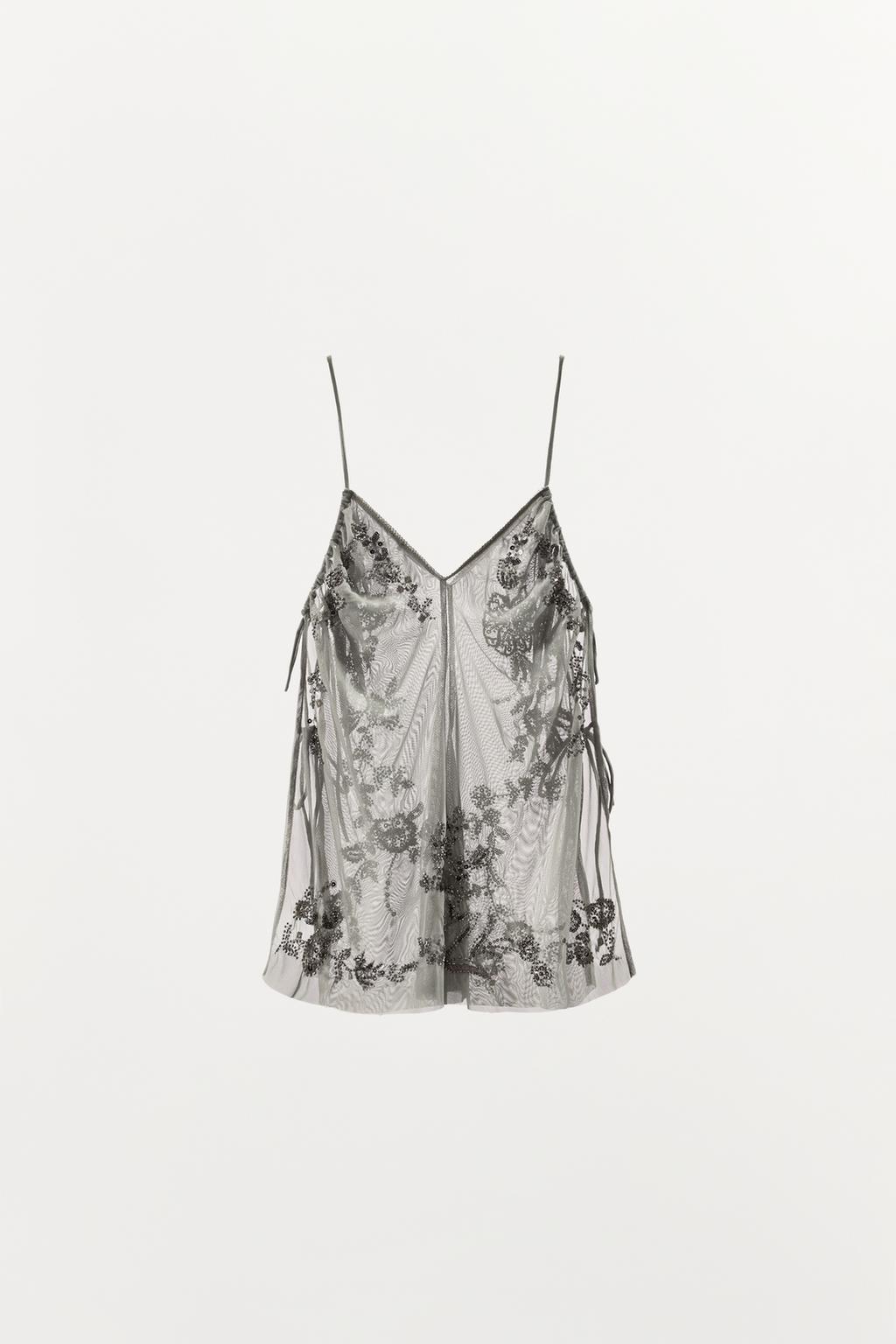 ТОП С ВЫШИВКОЙ И ПАЙЕТКАМИ