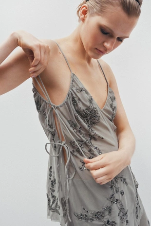 Топ с вышивкой и пайетками- Заказать в России