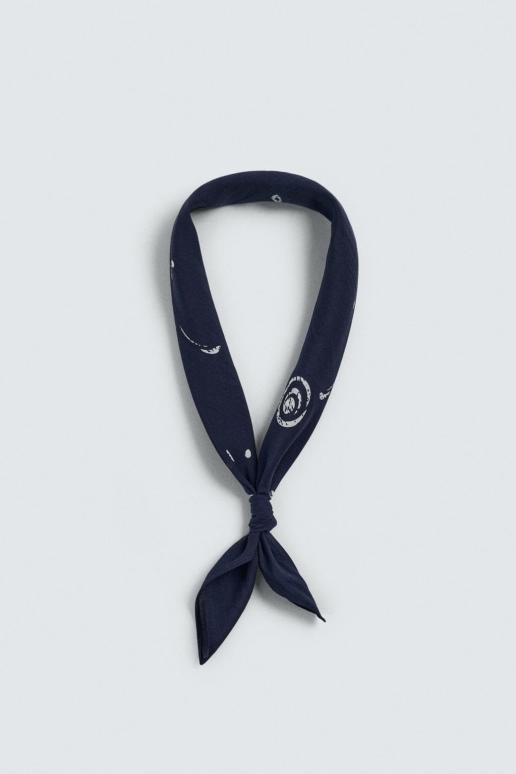 БАНДАНА С ПРИНТОМ ПЕЙСЛИ