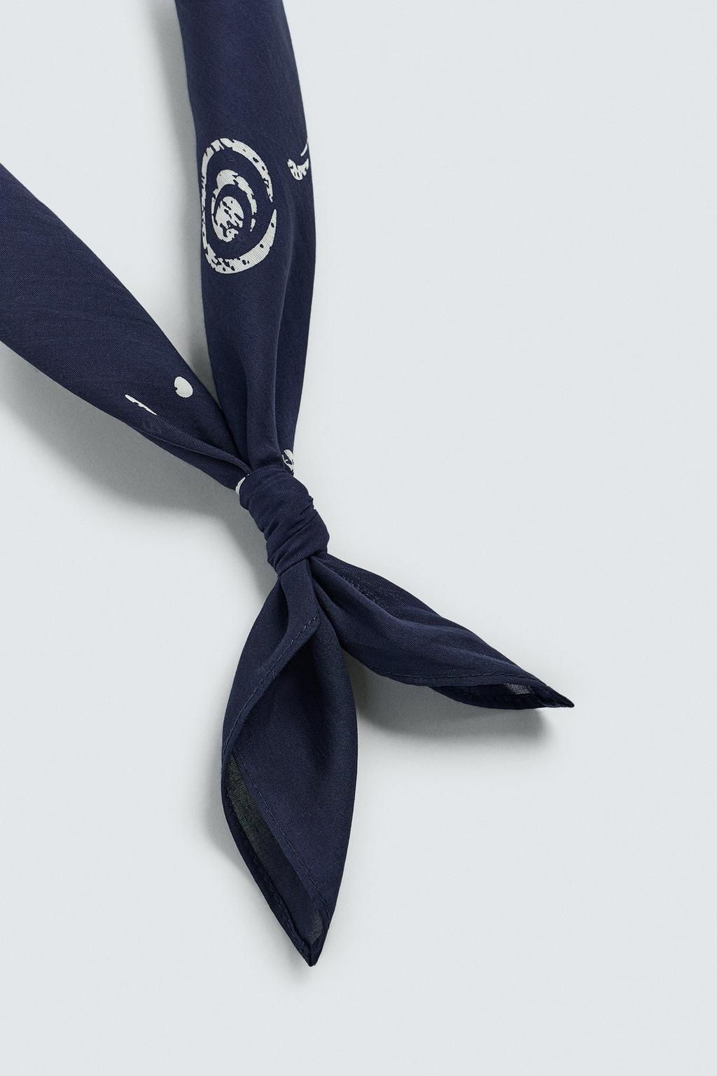 БАНДАНА С ПРИНТОМ ПЕЙСЛИ