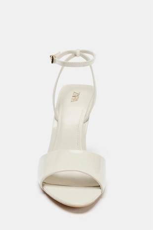 Лакированные босоножки на каблуке- Заказать в России