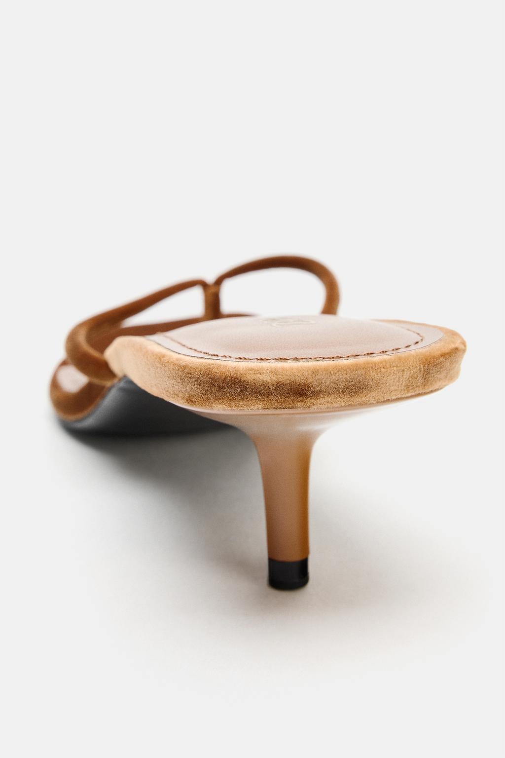 БАРХАТНЫЕ БОСОНОЖКИ