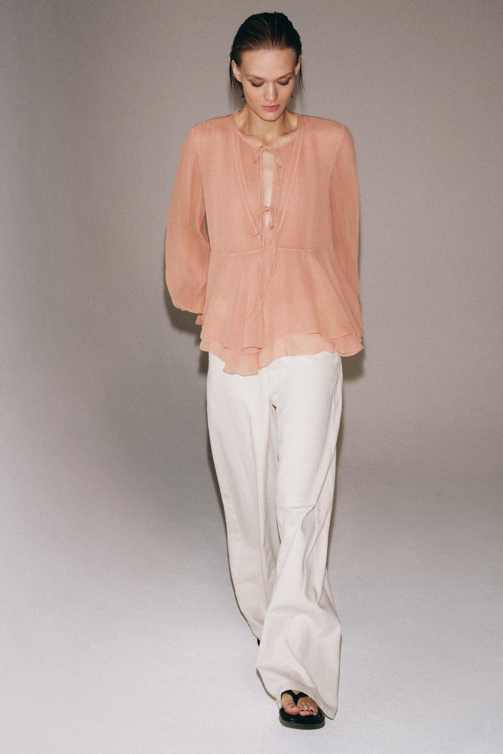 БЛУЗА С ВОЛАНАМИ — коллекция Zara «ZW»