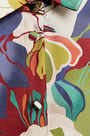 Атласная рубашка с цветочным принтом- Заказать в России