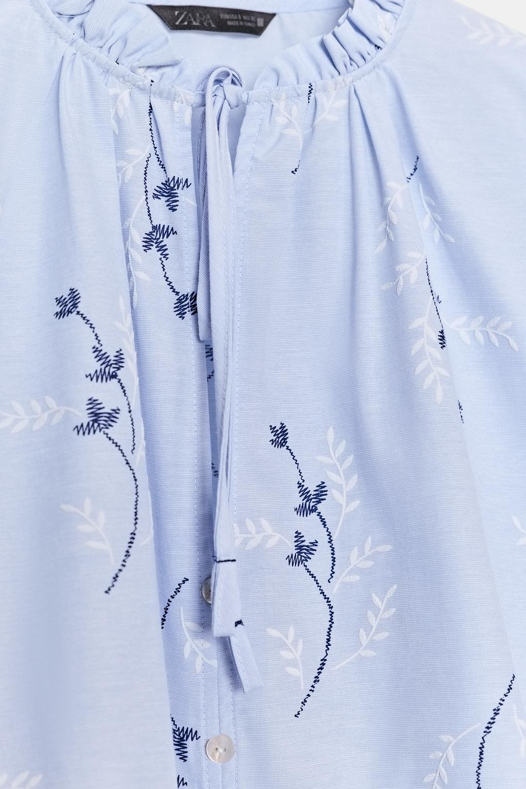 БЛУЗА С ВЫШИВКОЙ И ПРИНТОМ