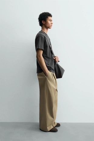 Футболка BOXY FIT с эффектом потертости- Заказать в России