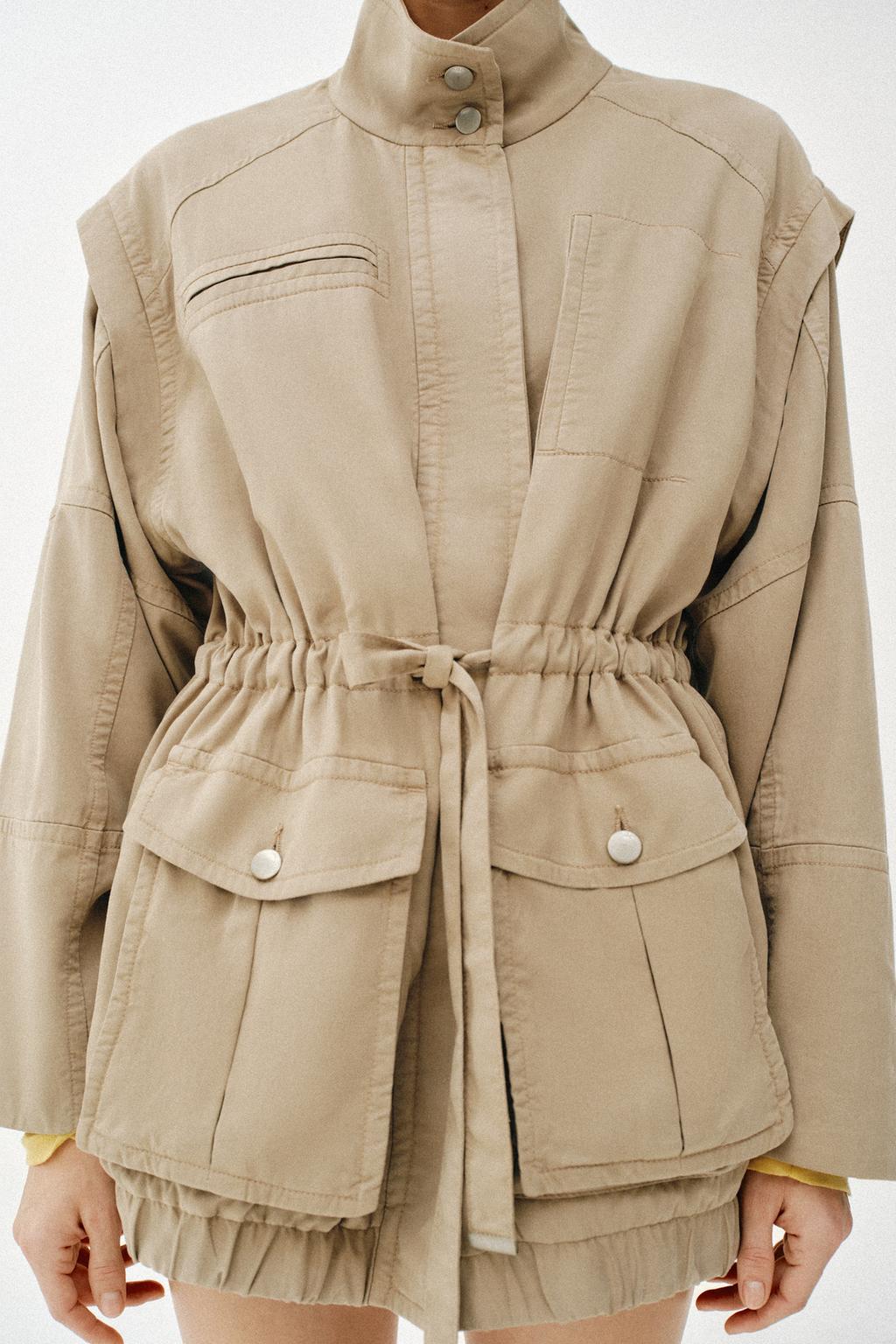 УДЛИНЕННАЯ КУРТКА С ВЫСОКИМ ВОРОТНИКОМ