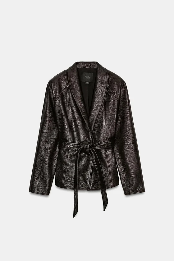 КУРТКА ИЗ ИСКУССТВЕННОЙ КОЖИ С ПОЯСОМ — коллекция Zara «ZW»