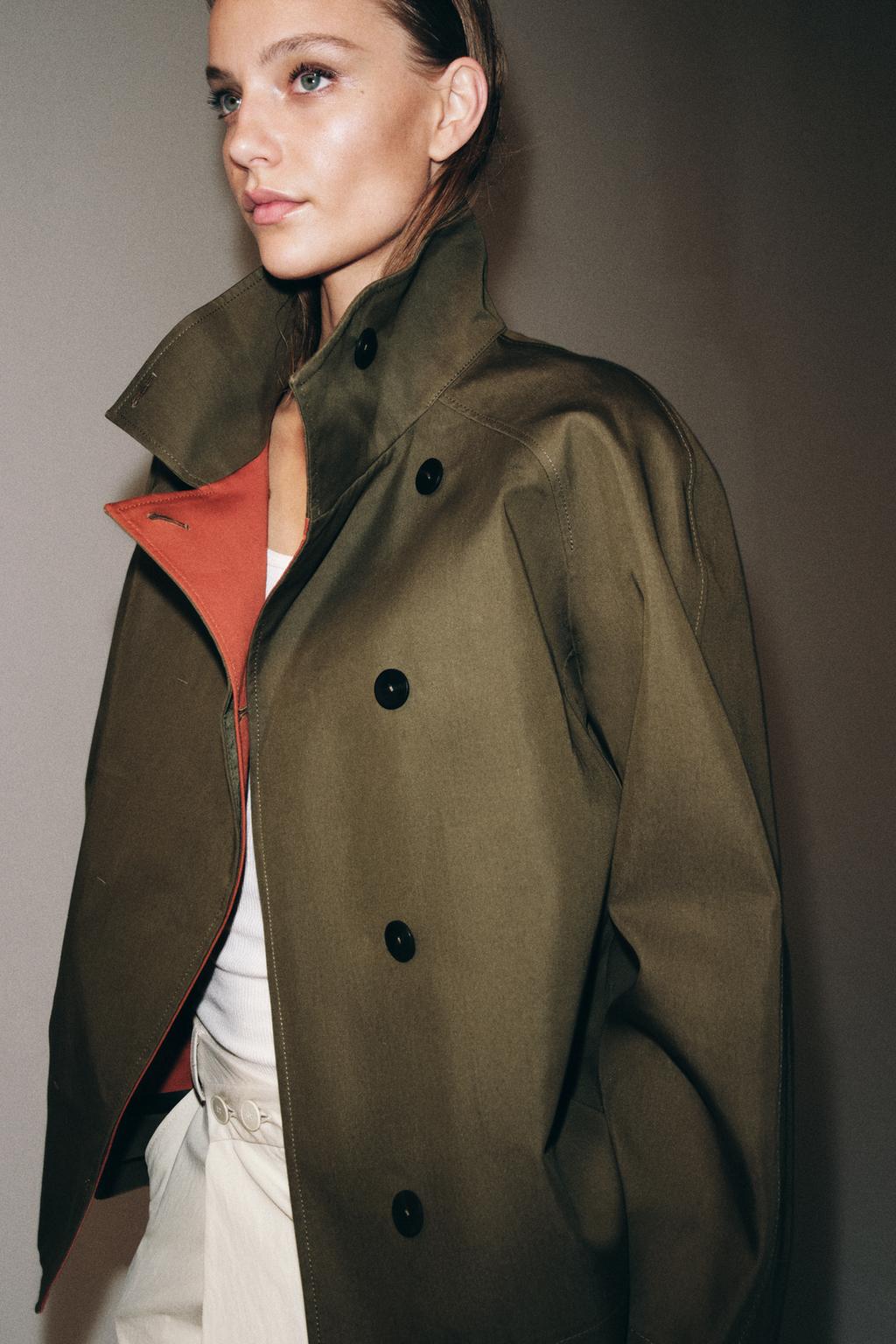 КОРОТКИЙ ТРЕНЧ С ВЫСОКИМ ВОРОТНИКОМ — коллекция Zara «ZW»