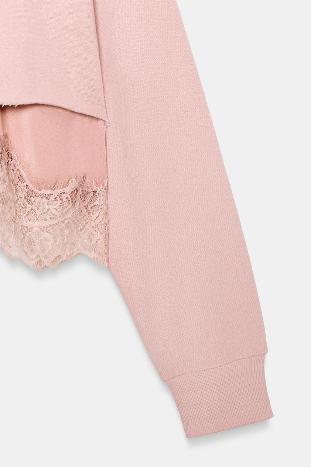 УКОРОЧЕННАЯ ТОЛСТОВКА С КРУЖЕВОМ