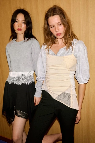 Укороченная толстовка с кружевом- Заказать в России