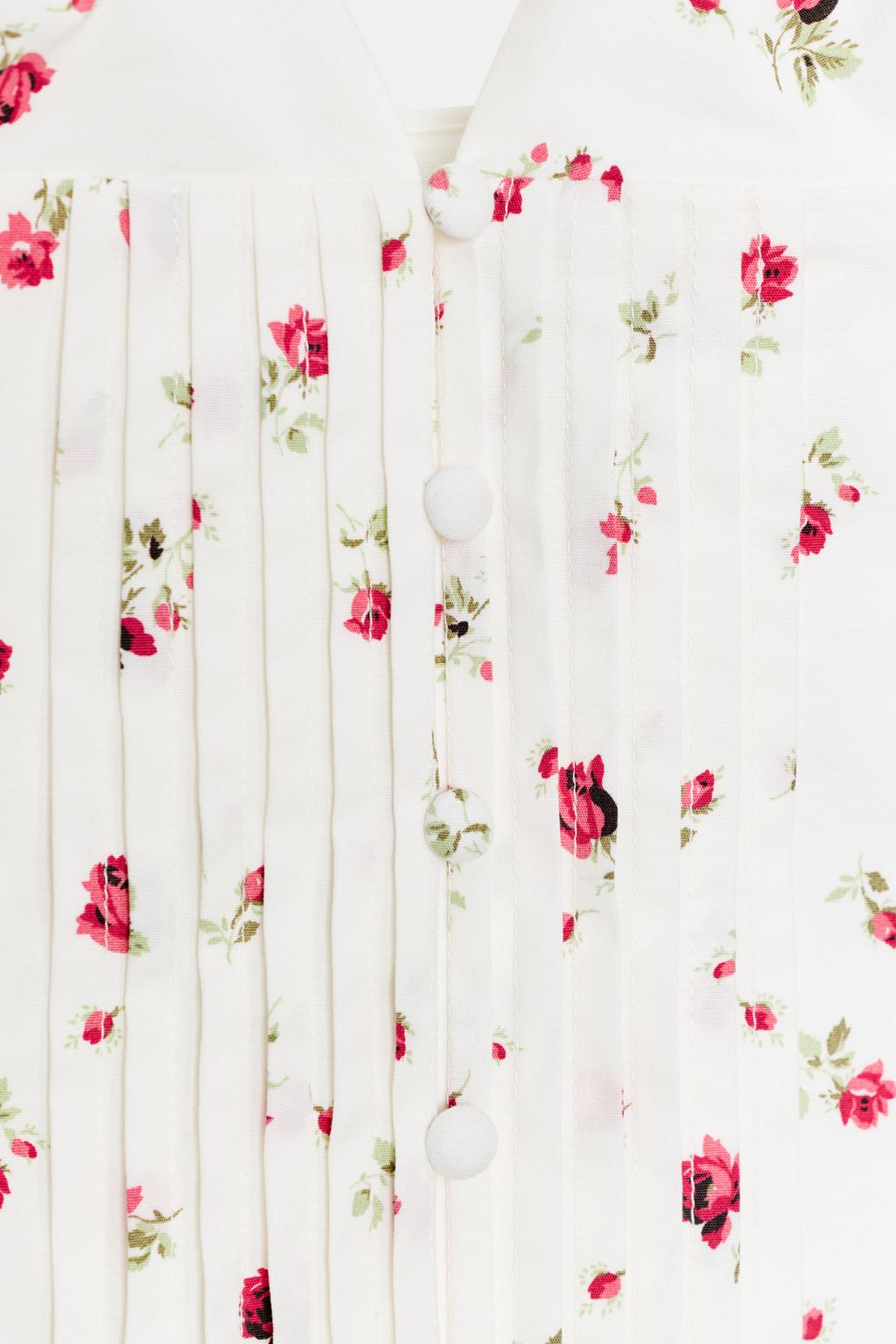 ТОП НА БРЕТЕЛЯХ СО СКЛАДКАМИ