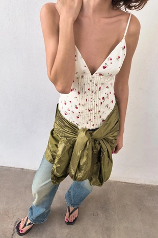 Топ на бретелях со складками- Заказать в России