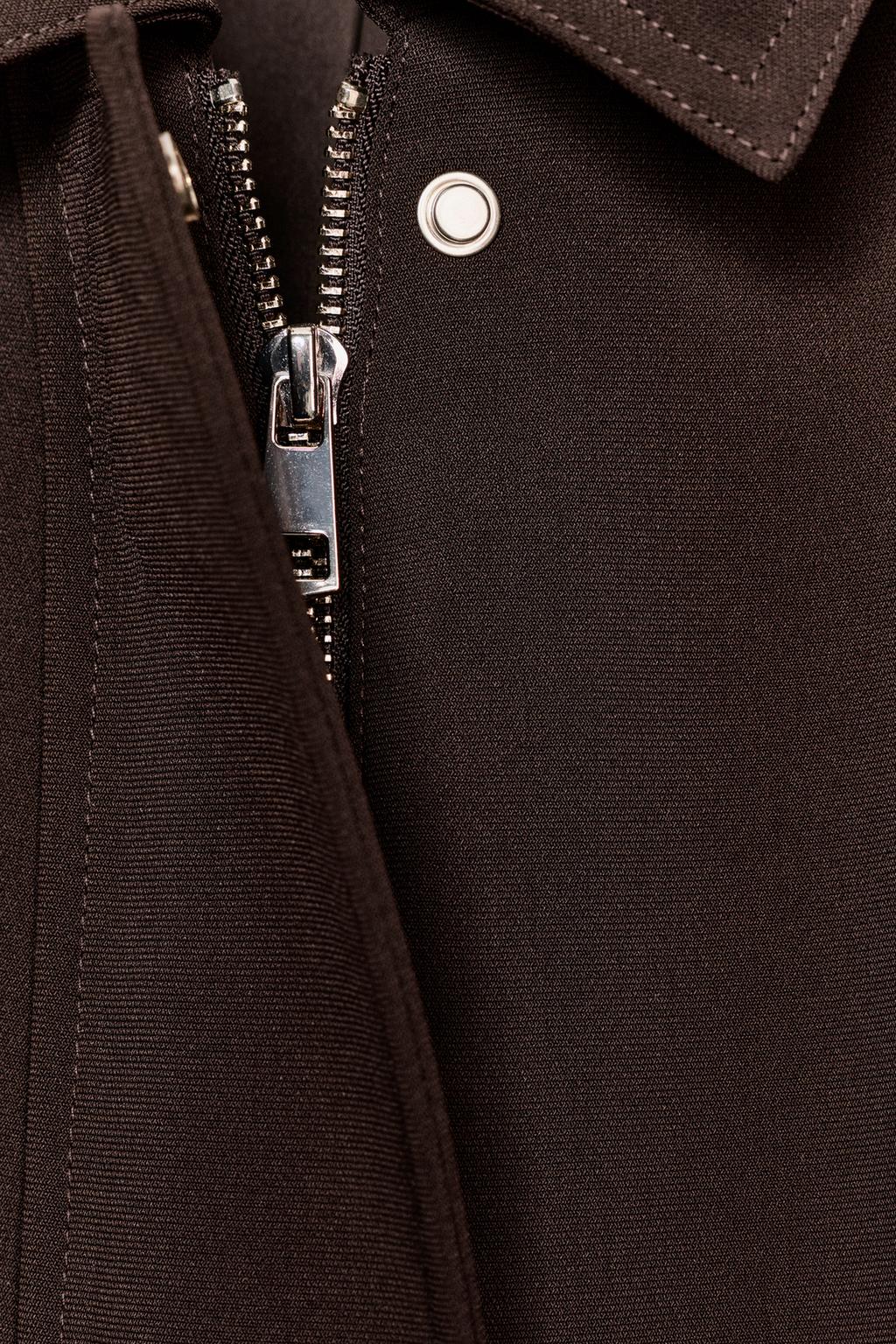 ЖИЛЕТ С ПОДПЛЕЧНИКАМИ И ЭЛАСТИЧНЫМ НИЗОМ