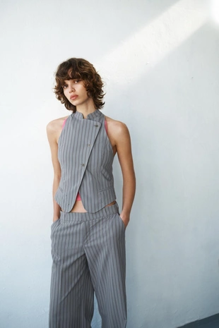 Жилет в полоску с запахом- Заказать в России