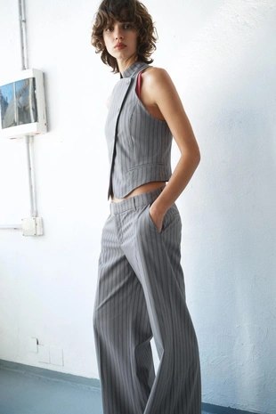 Жилет в полоску с запахом- Заказать в России