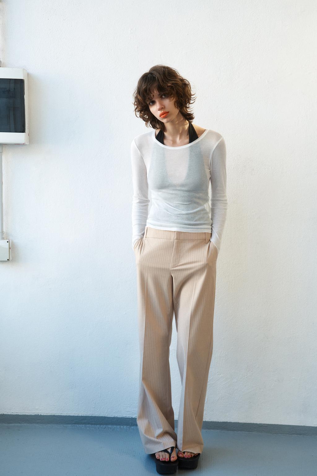 ПРЯМЫЕ БРЮКИ В ТОНКУЮ ПОЛОСКУ