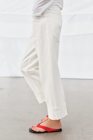 Джинсы прямого кроя с низкой посадкой — коллекция ZARA «ZW»