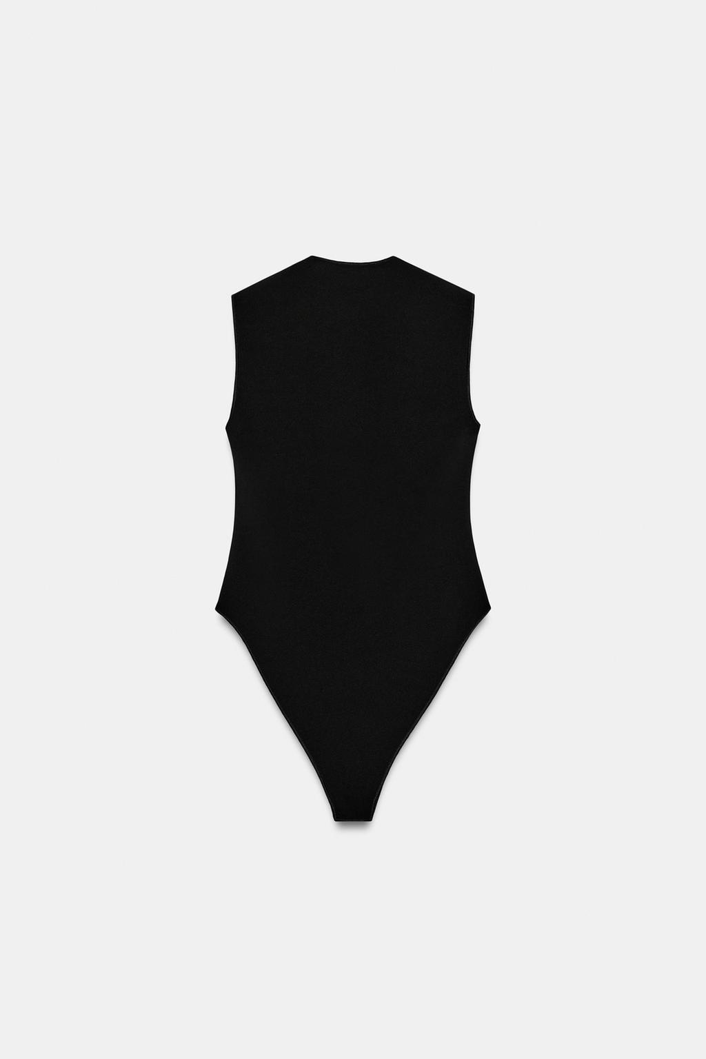 БОДИ С КВАДРАТНЫМ ВЫРЕЗОМ ИЗ ЭЛАСТИЧНОЙ ТКАНИ