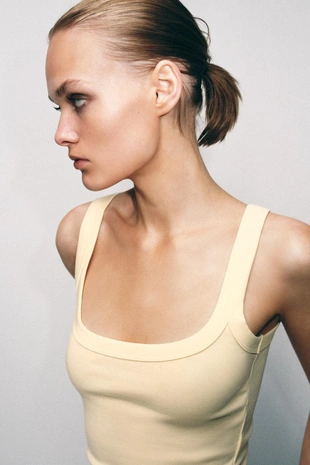 Топ из хлопка без рукавов