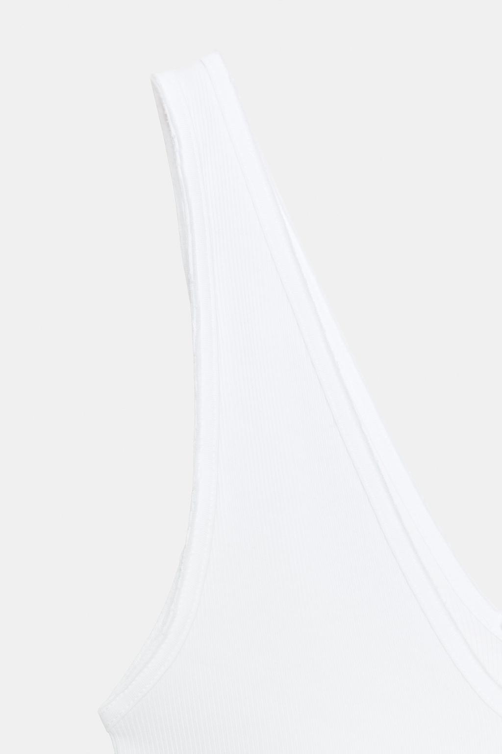 ТОП В РУБЧИК С V-ОБРАЗНЫМ ВЫРЕЗОМ