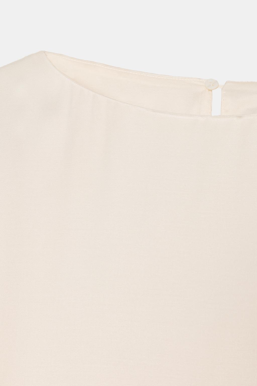 СТРУЯЩИЙСЯ ТОП С КОРОТКИМИ РУКАВАМИ — коллекция Zara «ZW»