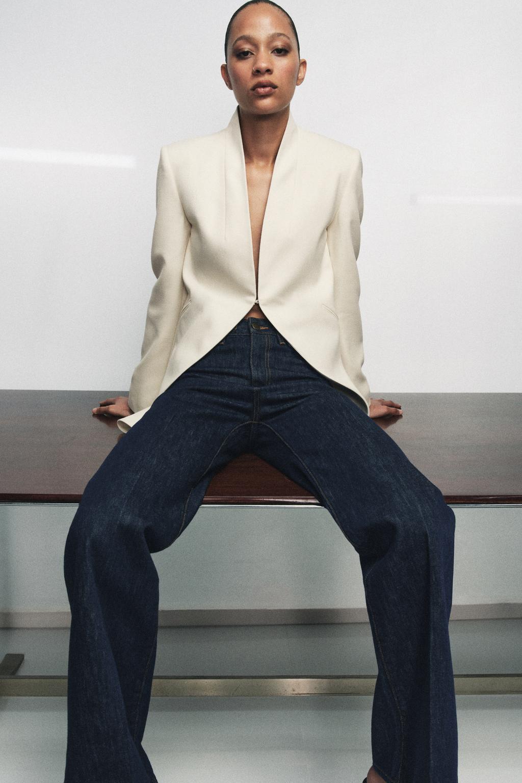 УДЛИНЕННЫЙ БЛЕЙЗЕР БЕЗ ЛАЦКАНОВ — коллекция Zara «ZW»