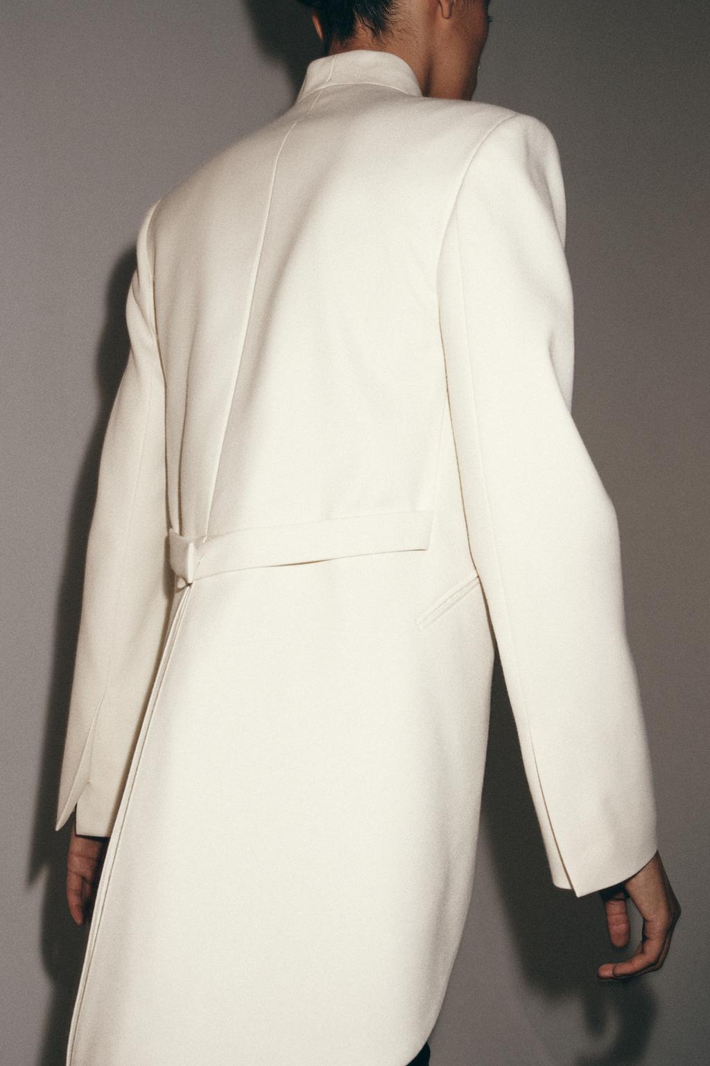 УДЛИНЕННЫЙ БЛЕЙЗЕР БЕЗ ЛАЦКАНОВ — коллекция Zara «ZW»