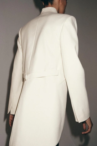 Удлиненный блейзер без лацканов — коллекция ZARA «ZW»- Заказать в России