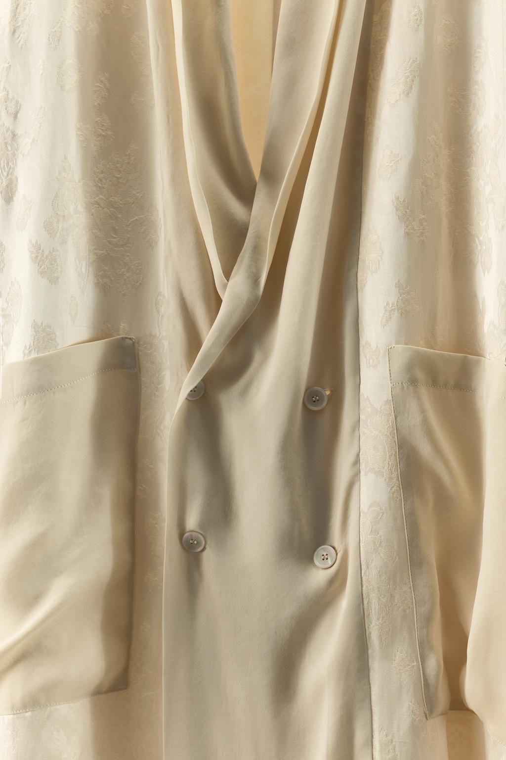 КОМБИНИРОВАННОЕ ЖАККАРДОВОЕ ПАЛЬТО ИЗ ЛЬНА — 