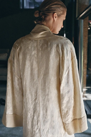 Комбинированное жаккардовое пальто из льна — - Заказать в России