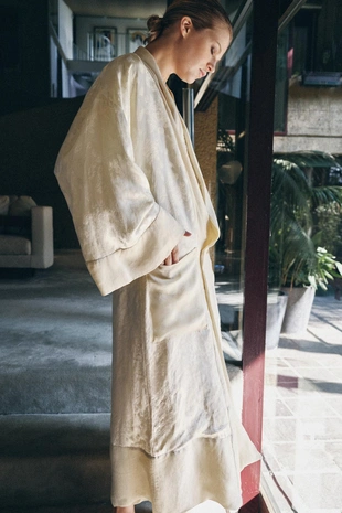 Комбинированное жаккардовое пальто из льна — - Заказать в России