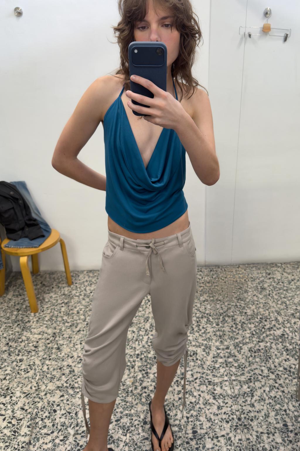 БРЮКИ КАПРИ СО СБОРКОЙ