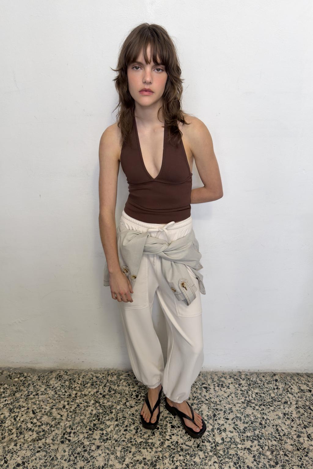 БРЮКИ-ДЖОГГЕРЫ С КАРМАНАМИ