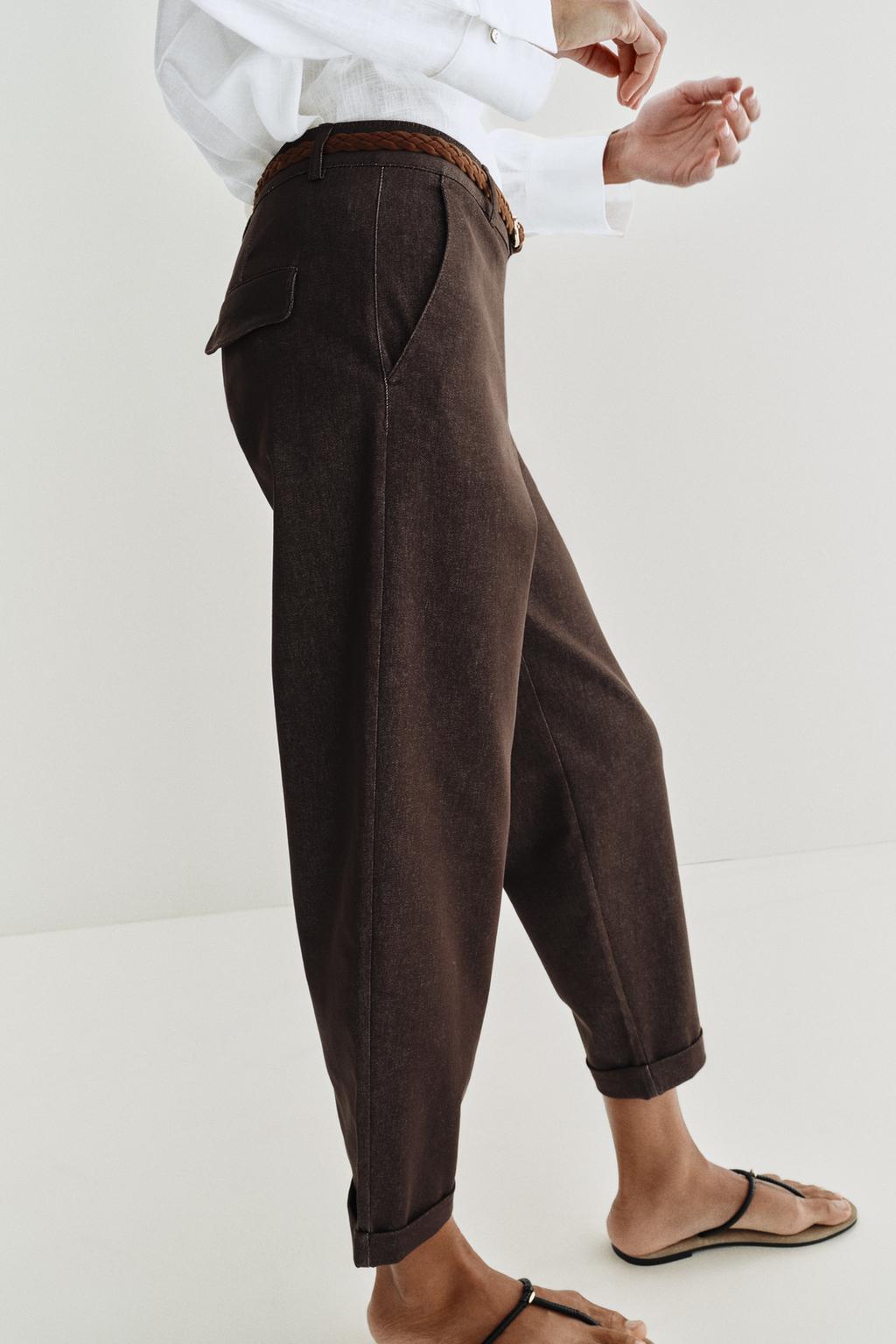 БРЮКИ ЧИНОС С ПЛЕТЕНЫМ РЕМНЕМ