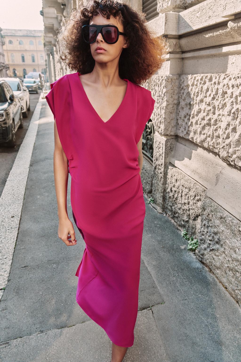 ПЛАТЬЕ МИДИ СО СКЛАДКАМИ