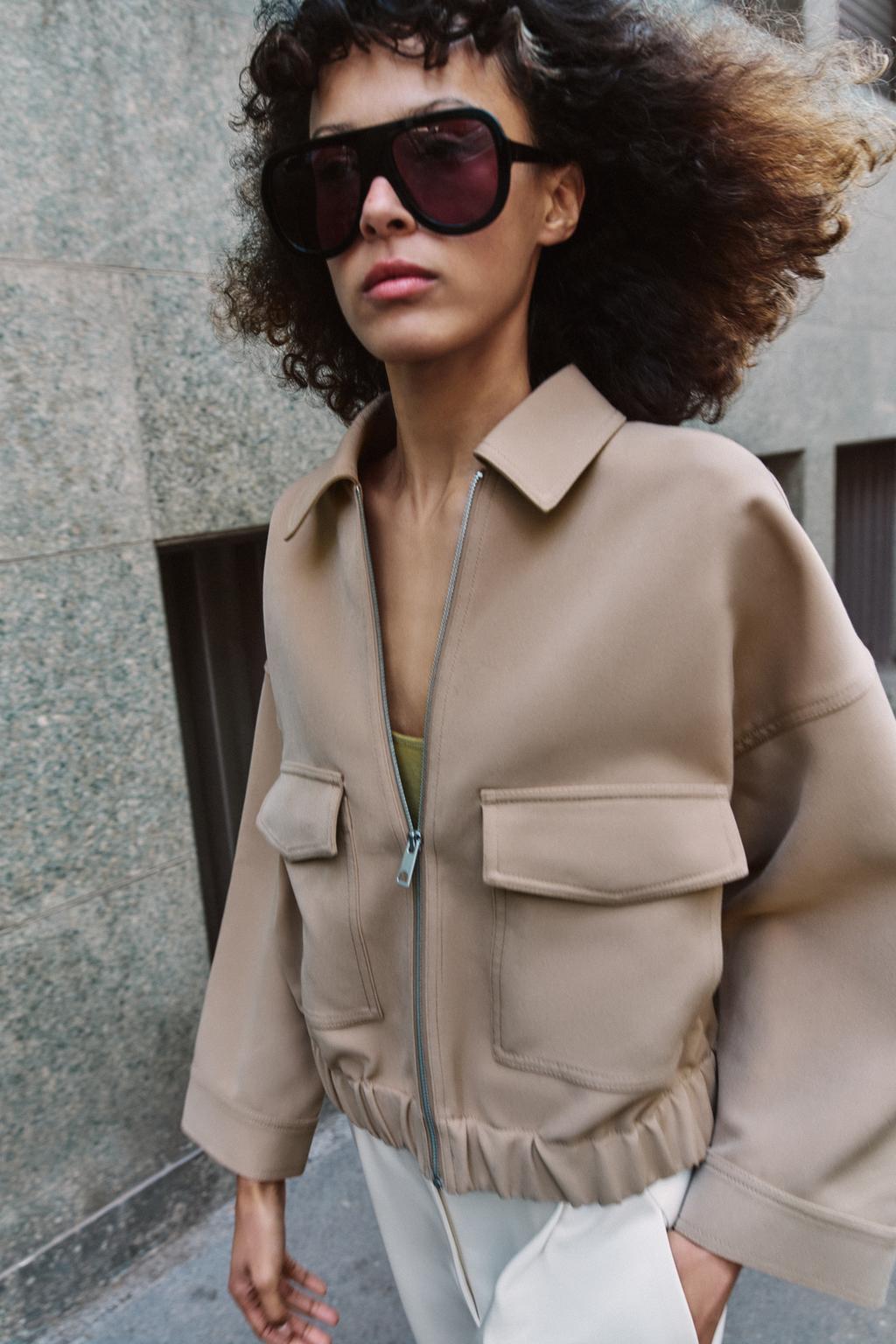 КУРТКА С ЭЛАСТИЧНЫМ НИЗОМ