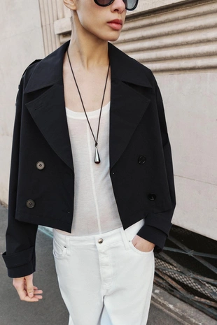 Укороченный двубортный тренч- Заказать в России