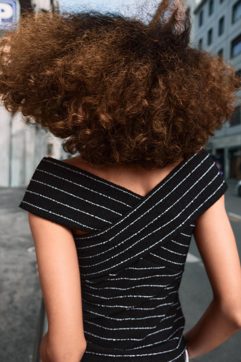 ТОП ИЗ БУКЛИРОВАННОЙ ТКАНИ НА ЗАПÁХЕ